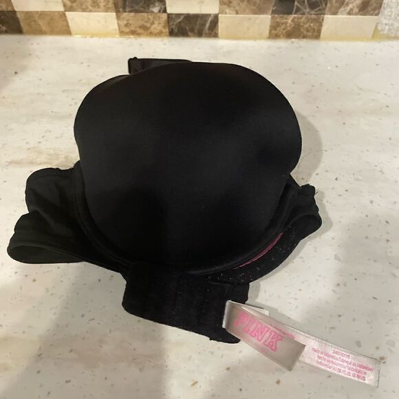 Victoria’s Secret Bra  - Picture 4 of 5